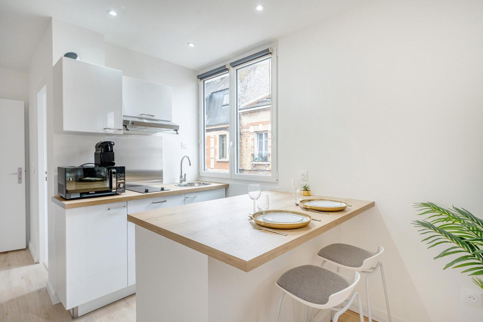 Studio Lumineux En Centre Ville 苏瓦松 外观 照片